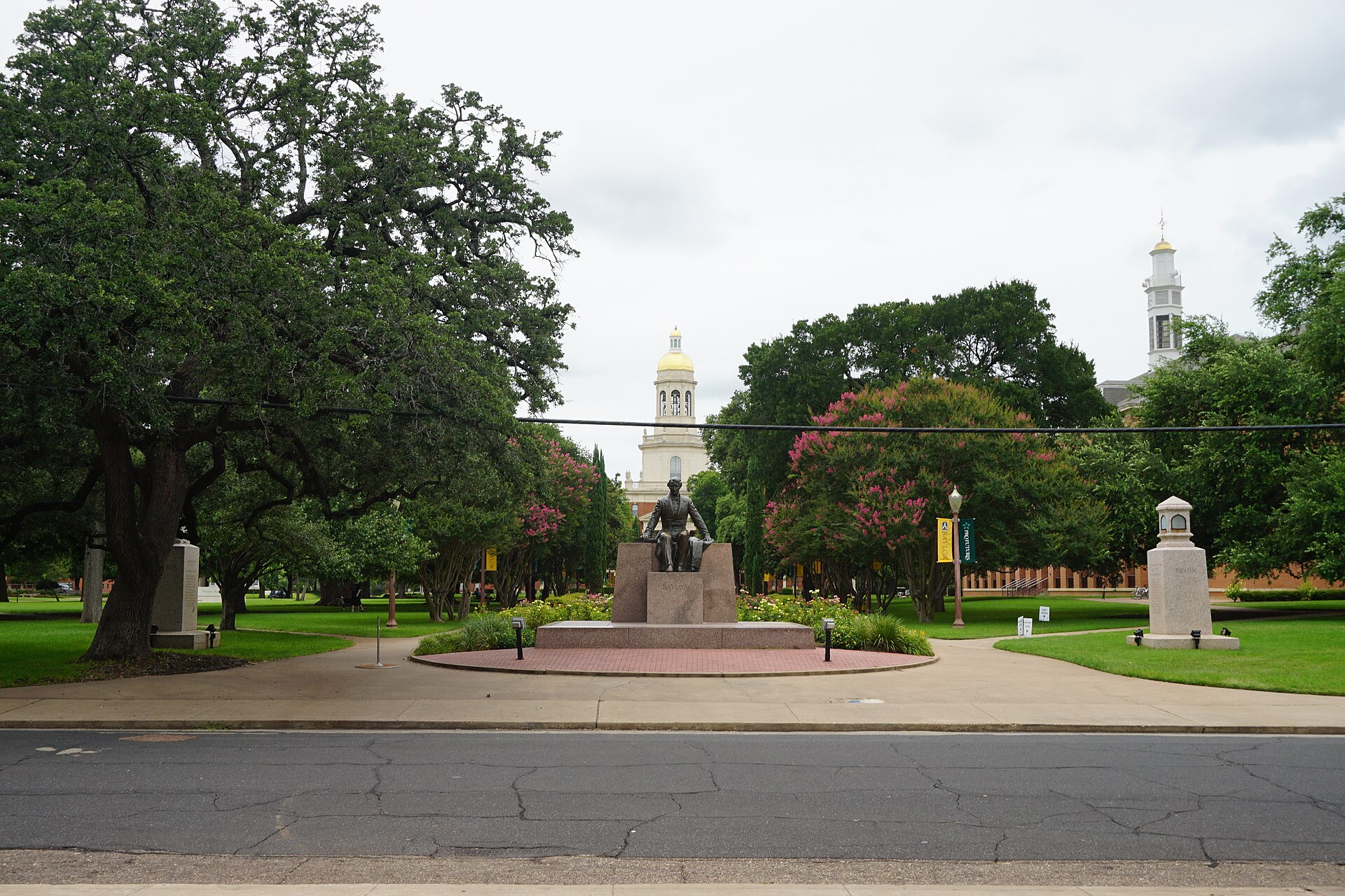 Founders Mall and Pat Neff Hall at Baylor University in Waco, Texas